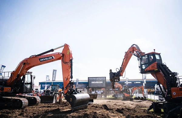 Heavy-duty bearing assemblies at Plantworx Peterborough Heavy-duty bearing assemblies at Plantworx Peterborough